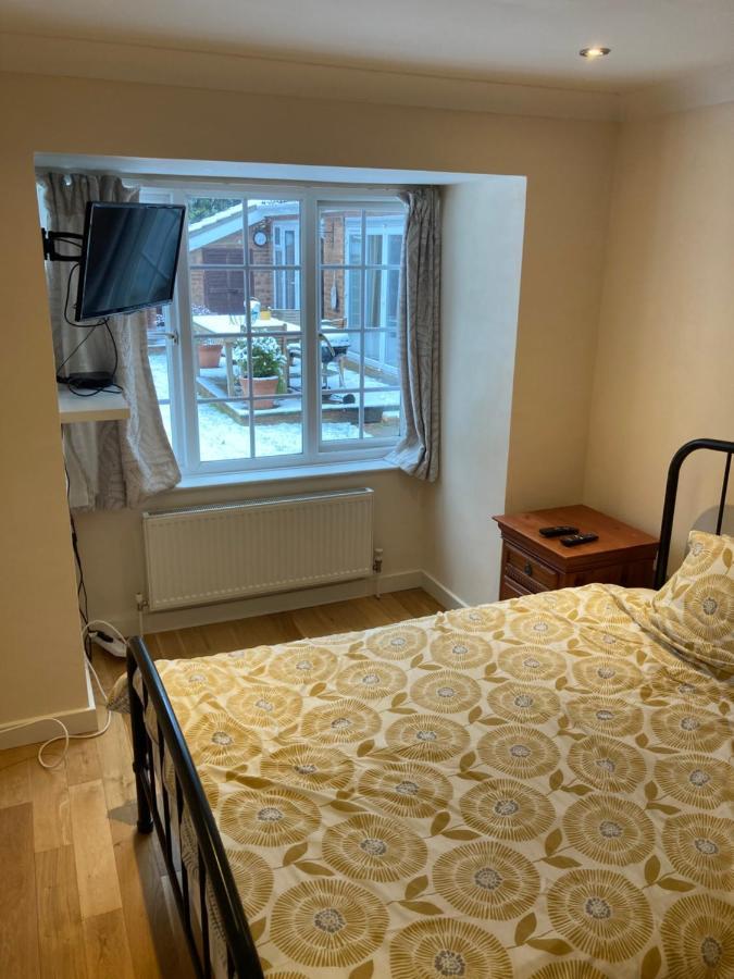 9 Chudleigh Close Apartment เบดฟอร์ด ภายนอก รูปภาพ