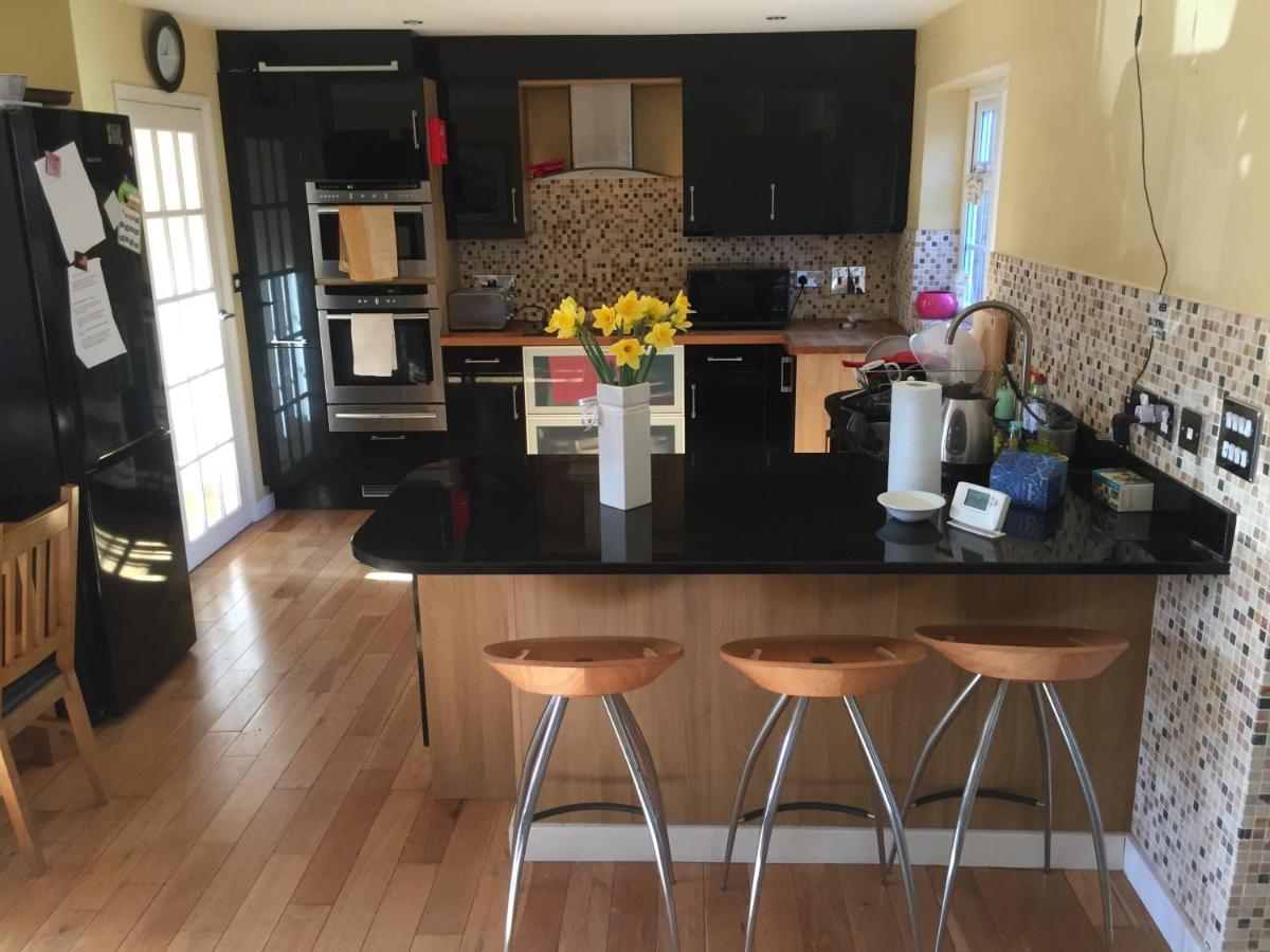 9 Chudleigh Close Apartment เบดฟอร์ด ภายนอก รูปภาพ
